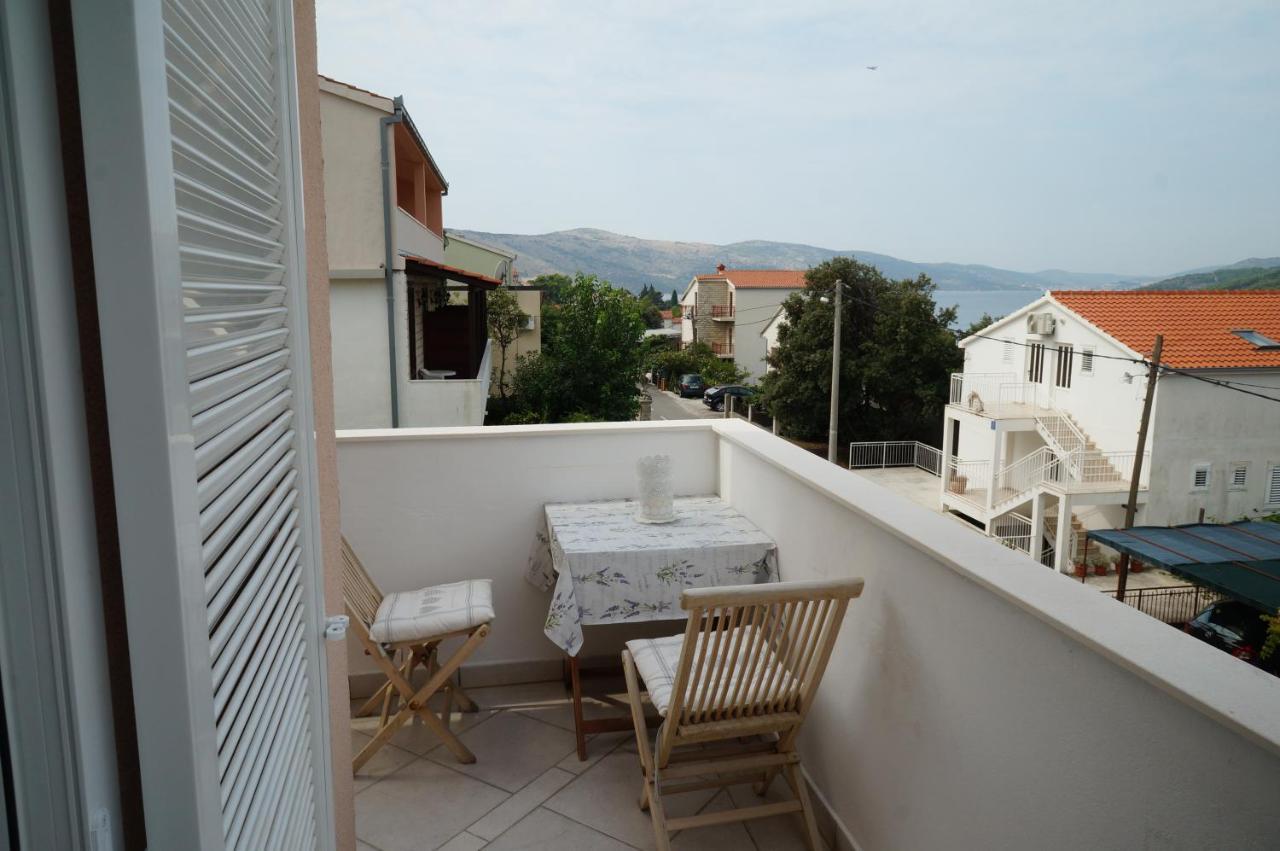 Apartmani Zulin Seget Vranjica Bagian luar foto